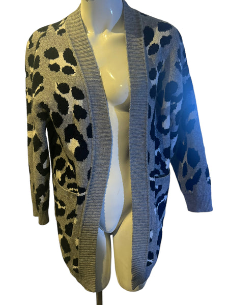 VANILLA BAY Cheetah Print Grey, White & Black Stretch Knit Open Cardigan Sweater Size Medium M