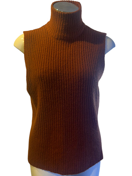 B. YOUNG Terracota Ribbed Turtleneck Sleeveless Sweater with Side Slits Size Medium M