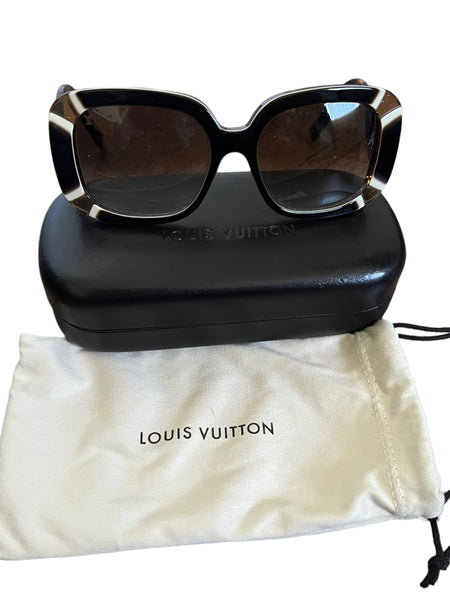 LOUIS VUITTON $685.00 Anemone Sunglasses Z0401W in Brown Tortoise