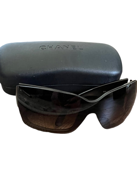 CHANEL Dark Brown Shield 6012 Sunglasses with Case & Dust Cloth