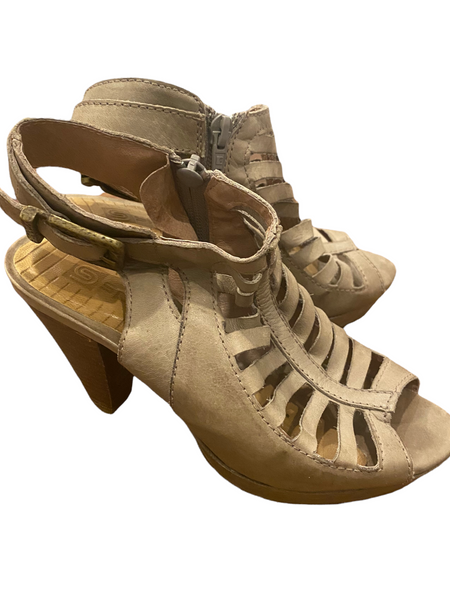 SPIRAL $150.00 Made in Spain Grey Soft Leather Heeled Shoes Size 36 (6)