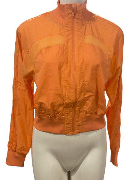 LULULEMON (2019) $138.00 Serve it Cropped Jacket in Golden Apricot Size 4