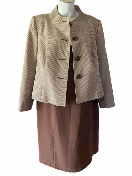 { 2-Piece Set } LIZ CLAIRBORNE Brown Sleeveless Dress (16W) and Matching Tan/Brown Blazer (16W)