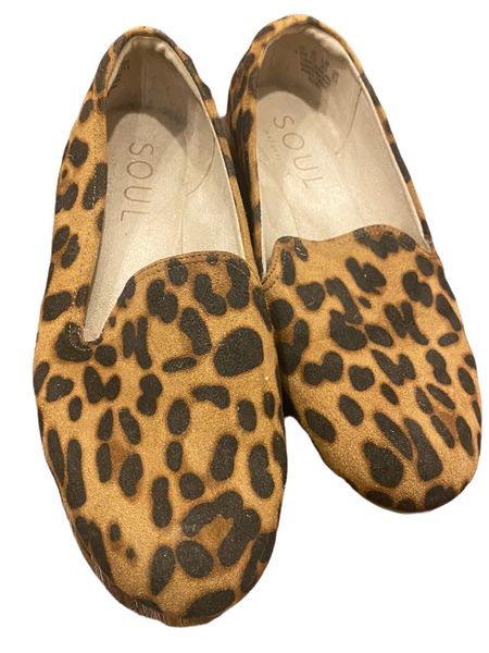 NATURAL SOUL Leopard Print Alexis Faux Suede Moc-Style Flat Shoes Size 6.5W