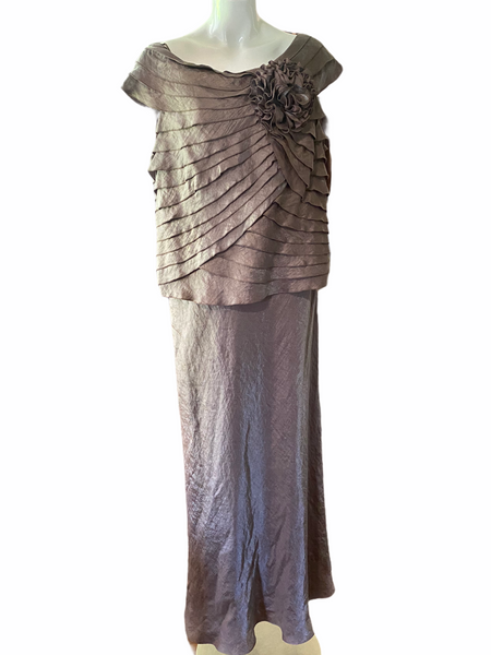 LAURA PLUS 14+ Tiered, Bronze Shimmer Full Length Sleeveless Dress Size