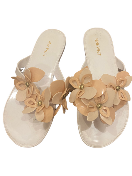 NINE WEST White & Blush Rubber Floral T-Strap Sandals Size 6.5/7 Approximately