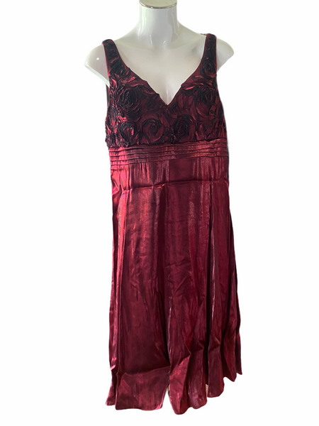 CARTISE Deep Red Rose Applique Mid-Length Evening Dress with Sheen / Sparkle Size 16